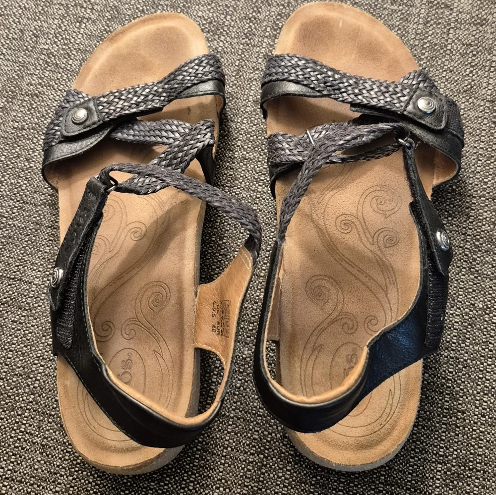 Taos Footwear Black Braided Strappy Sandals - Picture 5 of 11